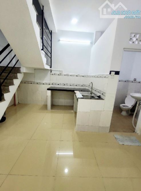 Bán nhà Lò Gốm dtsd 92m2 vào ở ngay nhích 4 tỷ hoàn công đủ - 1