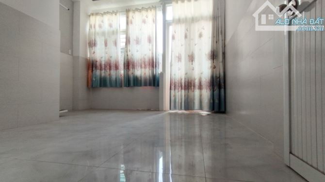 🔥 Nhà Mới 2 Tầng Trung Tâm Tân Bình - 50m² - Xe Hơi Đậu Cửa - Giá Chỉ 6 Tỷ 🏠 NHÀ 2 TẦNG - 1