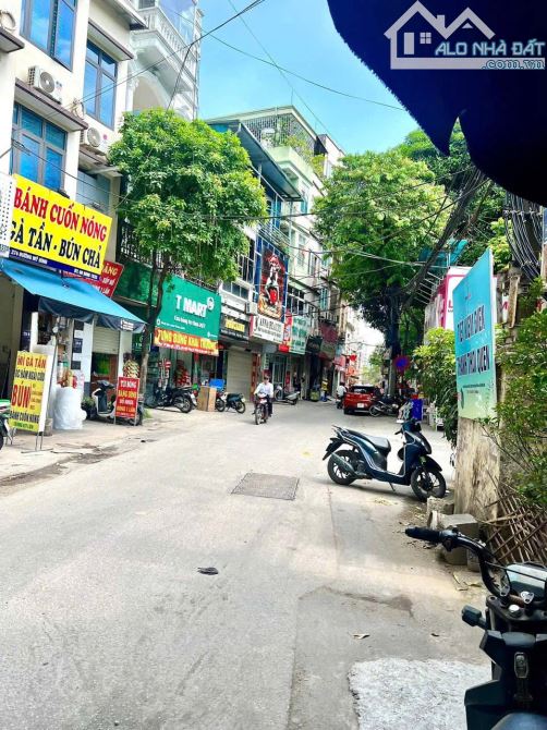 Bán nhà cấp 4, ngõ Ô tô, Đường Mỹ ĐÌnh, Nam Từ Liêm. DT: 63m2. Giá : 15,8 Tỷ - 1
