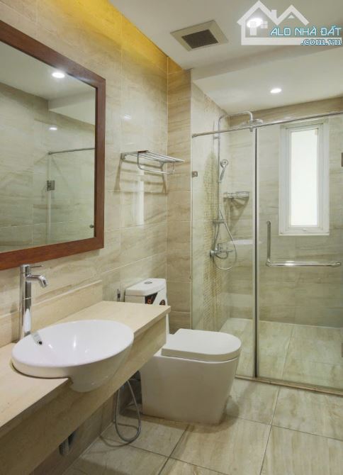 Cho thuê căn hộ dịch vụ: 45m giá 12 triệu; 100m giá 20 triệu. Phố Trần Hưng Đạo - 12