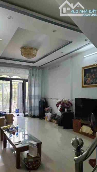 MẶT TIỀN VŨ HỮU - TRUNG TÂM THÀNH PHỐ GIÁ NHỈNH 8 TỶ - 12