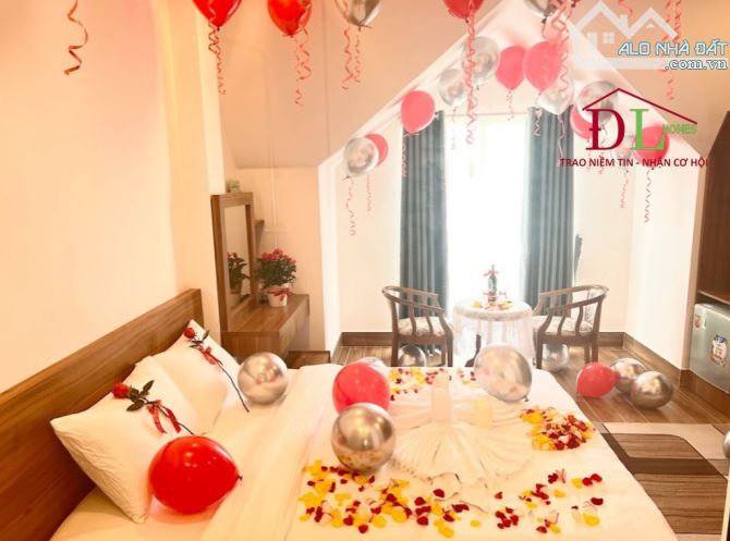 Bán khách sạn KQH Tô Hiến Thành P3 Đà Lạt view đẹp 88m2 với 15P KD GIÁ 12,8 TỶ TL - 15