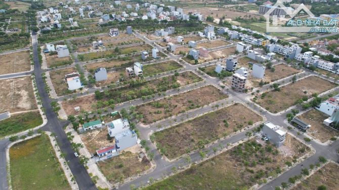 Bán đất nền dự án FPT City Đà Nẵng, giá siêu hời, 216m2 NHỈNH 6 TỶ - 2