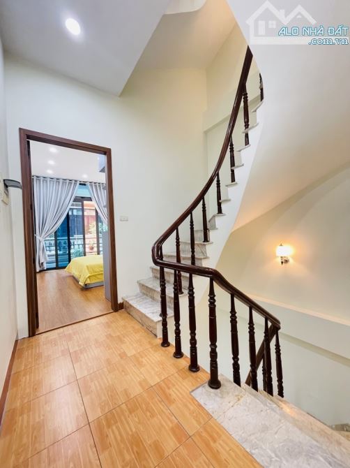 Bán nhà Tạ Quang Bửu 35m Gần Bách - Kinh - Xây. 5 tầng . sổ đỏ . Giá 5 tỷ 8 - 2