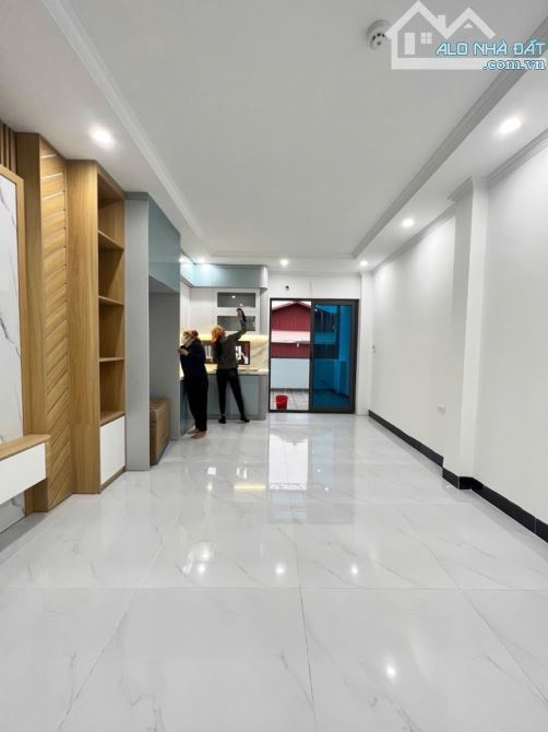 Khương Hạ, Thanh Xuân, 6 Tầng Thang máy, Xây mới, Ngõ nông, gần phố, Nhỉnh 9 tỷ. - 2