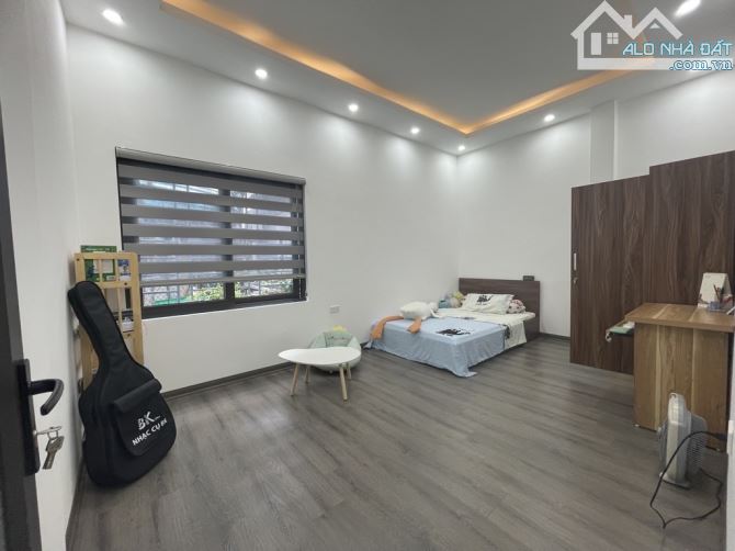 💥 Nhà mới full nội thất an trạch, hào nam, Đống Đa, Dt 50m 4tầng mt4.8 m giá chỉ 9 tỷ - 2