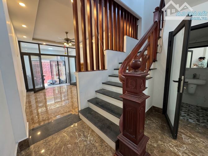 Bán nhà Ngọc Thụy, ô tô đỗ cửa, về ở ngay, 55m2, 4 tầng, măt tiền 4m, 8.45 tỷ - 2