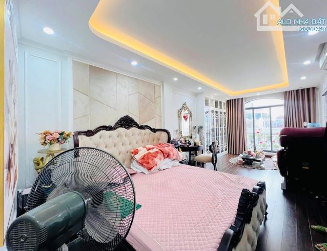 Mặt phố Đại La, lô góc 3 thoáng, vỉa hè, kinh doanh, 7T thang máy, ở và cho thuê, 64m2 - 2