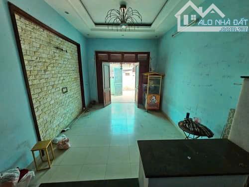 Bán nhà Thúy Lĩnh, Lĩnh Nam 3 tầng ,70m²,mặt tiền 4,6m,7,3 tỷ ,ôtô đỗ cửa,sổ đỏ cc - 2