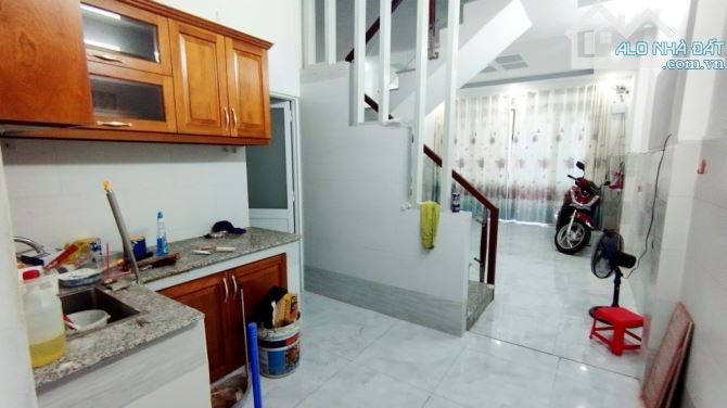 🔥 Nhà Mới 2 Tầng Trung Tâm Tân Bình - 50m² - Xe Hơi Đậu Cửa - Giá Chỉ 6 Tỷ 🏠 NHÀ 2 TẦNG - 4