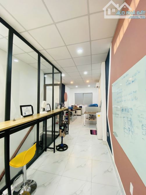 🧨TÂN PHÚ HẺM XE TẢI CỰC ĐẸP - NHÀ MỚI CỰC ĐẸP - Đang cho thuê 14triệu/th - Ng. Thế Truyện - 5