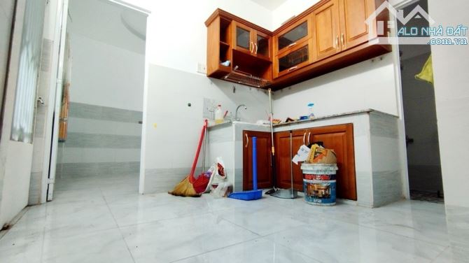 🔥 Nhà Mới 2 Tầng Trung Tâm Tân Bình - 50m² - Xe Hơi Đậu Cửa - Giá Chỉ 6 Tỷ 🏠 NHÀ 2 TẦNG - 5