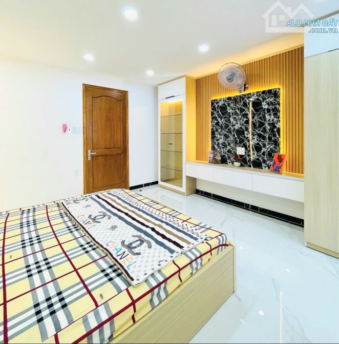 🏡🏡🏡 BÁN NHÀ ĐƯỜNG NGUYỄN VĂN KHỐI. P9 GV ..HẺM 6M .DT 80M...4 X 20 ...GIÁ 12.5 TỶ - 8