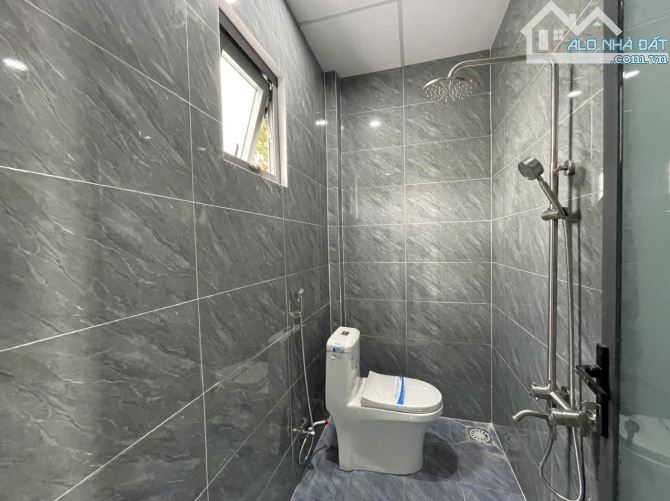 (2tỷ790) Bán nhà villa mái nhật sau lưng chợ eakao TP.BMT DT 11,5mX32mPháp lý TC - 8