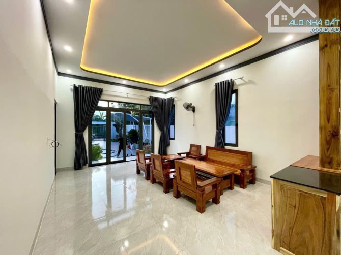 (2tỷ790) Bán nhà villa mái nhật sau lưng chợ eakao TP.BMT DT 11,5mX32mPháp lý TC - 9