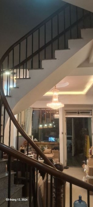 BÁN SIÊU PHẨM BIỆT THỰ 3 TẦNG, 2 MẶT THOÁNG,MẶT TIỀN TÔN ĐẢN.NHỈNH 5 TỶXX