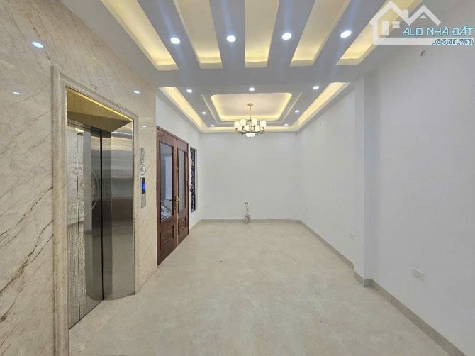 Bán nhà Ngõ Chợ Khâm Thiên- 52m2-6 tầng thang máy- 6 phòng ngủ- ô tô gần-8.9 tỷ