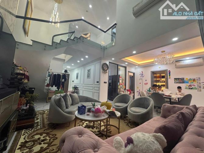 CĂN PEN HOUSE- DUPLEX- CĂN GÓC -THƯỢNG LƯU ĐẦY ĐỦ TIỆN NGHI-FULL NỘI THẤT CAO CẤP