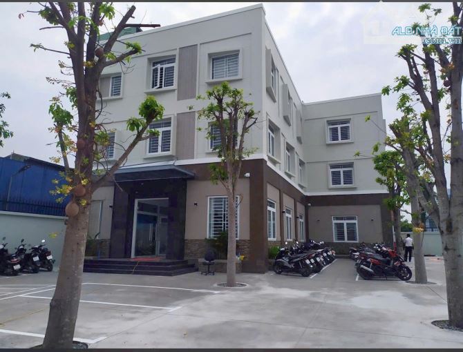 Chuyển nhượng văn phòng cty mặt tiền 20 Vườn Lài Nối Dài,