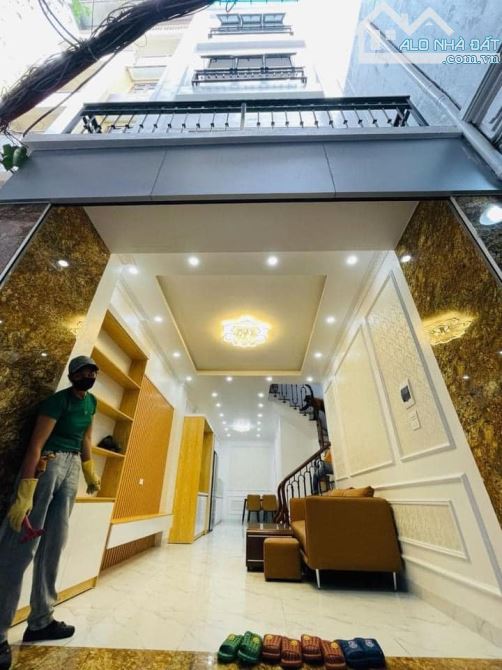 BÁN NHÀ TÔN DỨC THẮNG 38 M2 X 5 TẦNG VIEW HỒ VĂN CHƯƠNG - NHÀ MỚI GIÁ TỐT