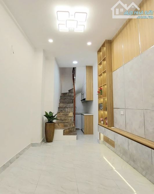 Cần bán nhà Xã Đàn Trung Phụng-nhà rộng thoáng-vị trí gần phố,ngõ thoáng-35m2 giá 5.25ty