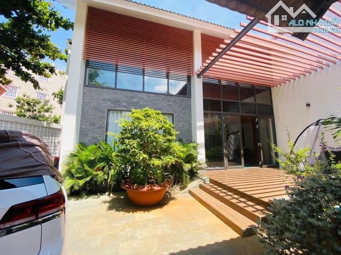 🏡🏡🏡Bán Biệt Thự 1 Trệt 2 Lầu  Mặt Tiền Đường Thái Văn Lung 256M2 (17x16) - Giá: 25Tỷ