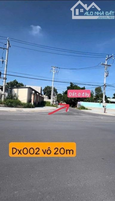 BÁN LÔ ĐẤT MT DX025 NHỰA CÁCH DX002 ĐÚNG 30M PHÚ MỸ.DT 5×23M TC 60.GIÁ 2TỶ9