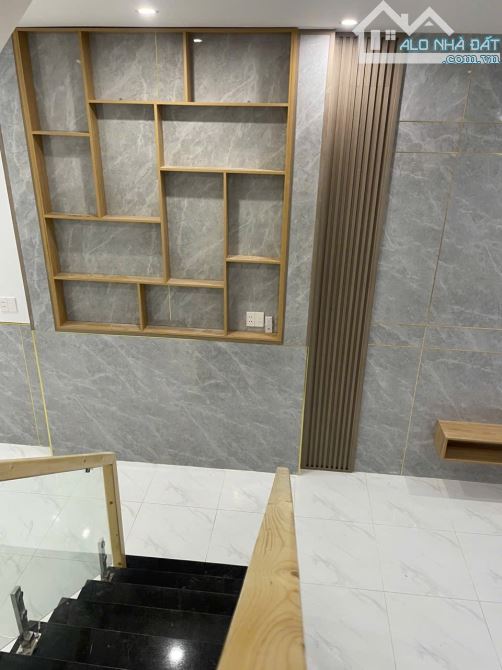 Bán gấp nhà tân cổ điển 1 trệt 1 lầu sân xe hơi KDC Tân Triều sổ riêng thổ cư 100% - 11