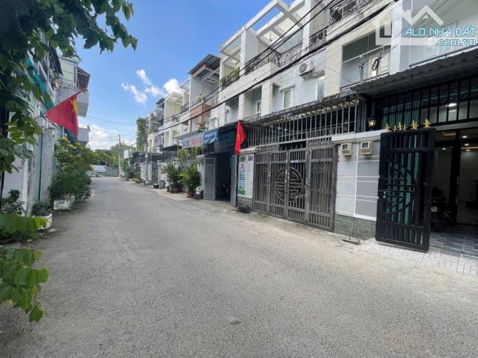 Bán nhà 1 trệt 2 lầu đường Tô Ngọc Vân, Quận 12 giá 5,15 tỷ - 1