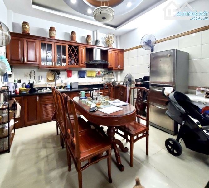 Bán nhà Phú Mỹ, 45m², ngõ rộng ô tô đỗ, gần trường học, nhà đẹp ở ngay, giá 7.9 tỷ - 1