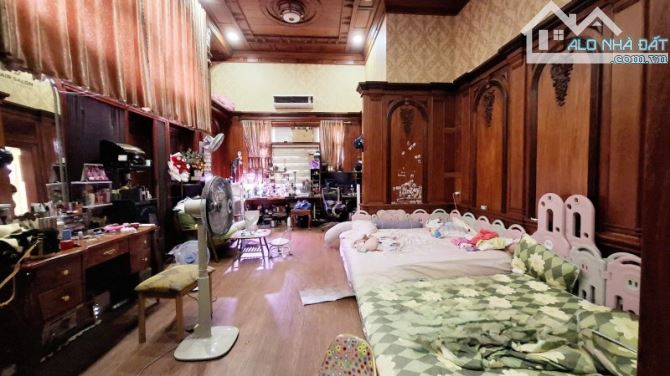 👑 BIỆT THỰ KHU PHỐ CỔ ĐÀ NẴNG - 490M2 - THUỘC HÀNG ĐỘC NHẤT - CHỈ HƠN 80 TỶ CÒN TL. - 1