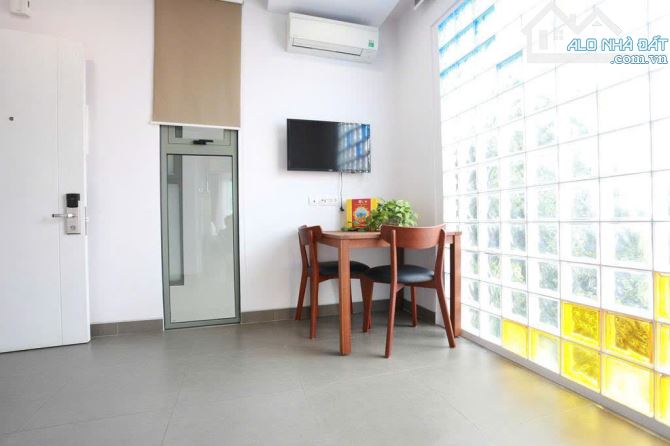 Bán gấp tòa nhà CHDV tại Thảo Điền giá 65 tỷ - Hầm 6 Tầng - DT 260m2 - 18CHDV - 1