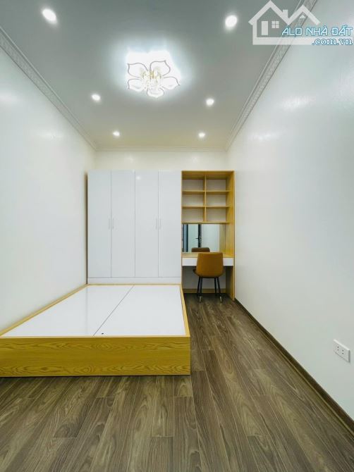 Bán nhà ngõ Văn Chương, Tôn Đức Thắng quận Đống Đa 40m2, 5 tầng, 6 ngủ, giá 6.85 tỷ - 2