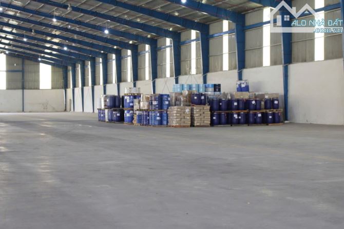 Cho thuê kho xưởng 5200m2 Bến Lức, Long An, KV: 10.000m2, giá : 55k/m2 - 2