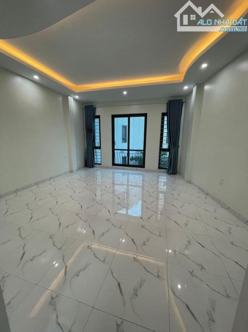 Bán nhà Xuân La- phân lô- lô góc – gara –kinh doanh 45m 6 tầng 11.7tỷ - 2