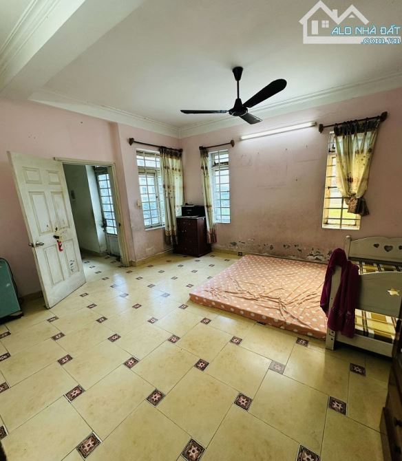 Bán nhà đường Trương Công Định, P14, Tân Bình, 100m2, 3 tầng, 9,3 tỷ - 2