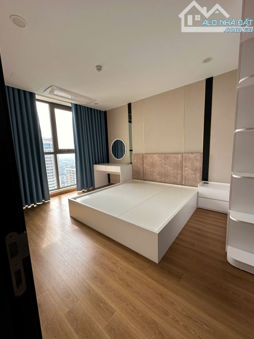 Giá tốt! Bán căn hộ FLC Landmark Tower - Lê Đức Thọ 159m2 3PN 2VS 6.4 ty (bp) - 3