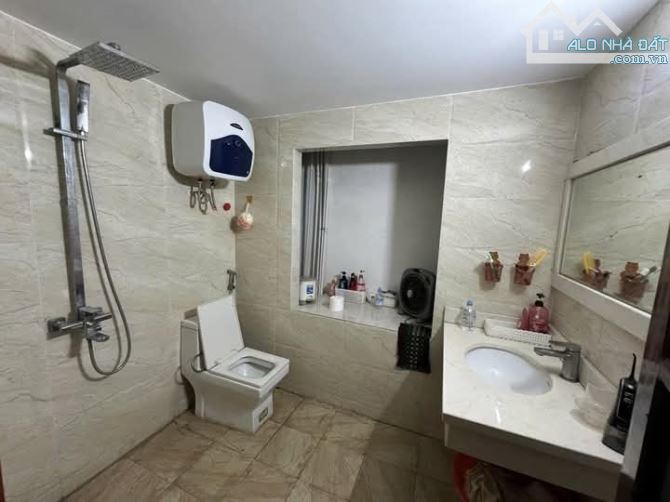 Nhà rẻ nhất  Mậu Lương 31m 5tầng mặt tiền 4,5m  giá 5,8x tỷ - 3