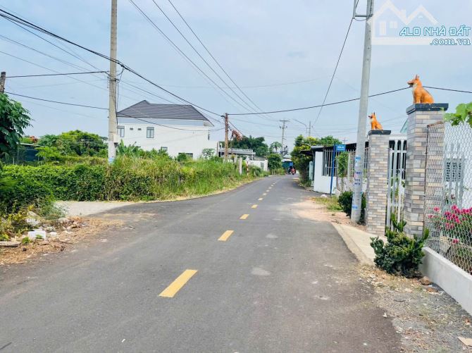 Bán lô góc 2 mặt tiền đường nhựa Thị Trấn Đất Đỏ - đường Nguyễn Hữu Huân - 3