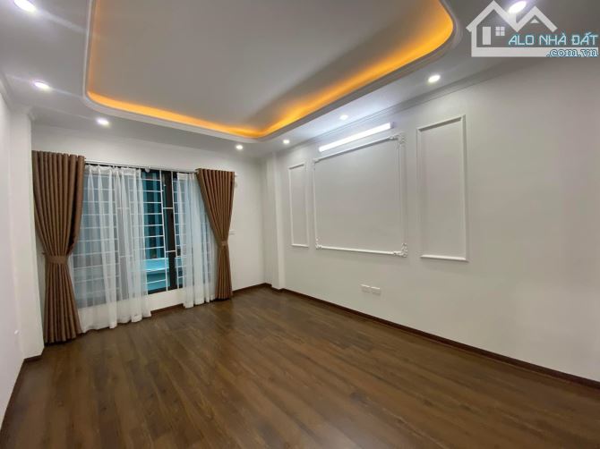 Bán nhà phố Tây Sơn - Ngã Tư Sở, quận Đống Đa 35m2, 6 tầng, thang máy, giá 7.9 tỷ - 4