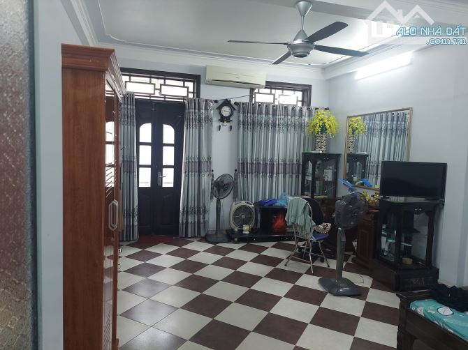 Bán nhà KĐT - Petro, kinh doanh,VP,gần công viên,có dòng tiền,DT:54m,giá: 5.8 tỉ - 4