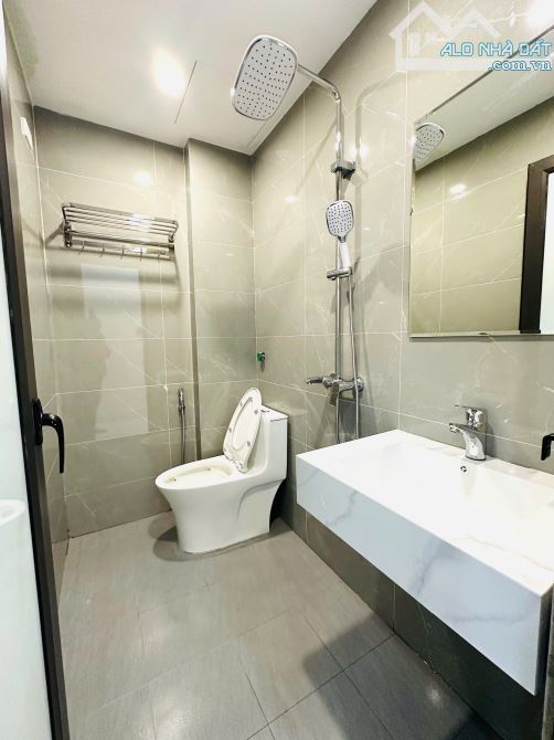 Siêu phẩm Hà Trì – Sát trường học 35/38m2*4.5 Tầng -ngõ to -gần Mặt phố-6.68 tỉ- T.L mạnh - 5