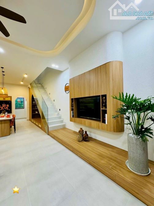 ❌NHÀ ĐẸP HẺM CẤP 1 LÊ DUẨN - PHƯỜNG TÂN THÀNH . CÁCH NGÃ 6 CHỈ 2KM - 5