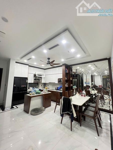 VIP - BIỆT THỰ KIM ĐỒNG, ĐƯỜNG THÔNG, Ô TÔ TRÁNH,NỘI THẤT HIỆN ĐẠI, THANG MÁY 135m MT12m - 5