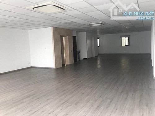 cho thuê văn phòng tại ngõ 1277 giải phóng giáp bát hoàng mai  .Diện tích 100m² /sàn x 7tầ