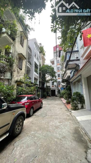 PHÂN LÔ PHÙNG CHÍ KIÊN, 65M2, 5 TẦNG, MT 4M, THANG MÁY, GARA Ô TÔ, NGÕ 2 Ô TÔ TRÁNH