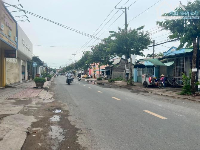 Bán đất tặng 02 căn nhà đường Kiên Thị Nhẫn khu dân cư đông đúc