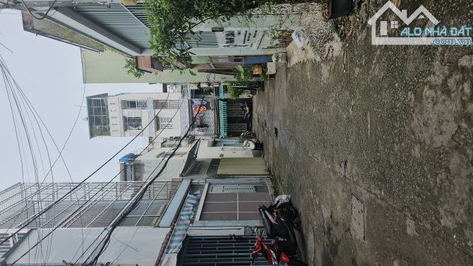 HXH Phan Văn Trị - Bình Thạnh 99m2 lô góc cách MT chỉ 10m nhà nát -9 tỷ