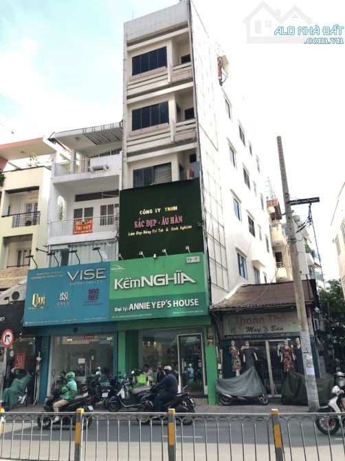 Bán nhà mặt tiền Hai Bà Trưng, Quận 3. DT 4x18m 6 tầng - HĐT 70tr/th, giá bán 37.5 tỷ