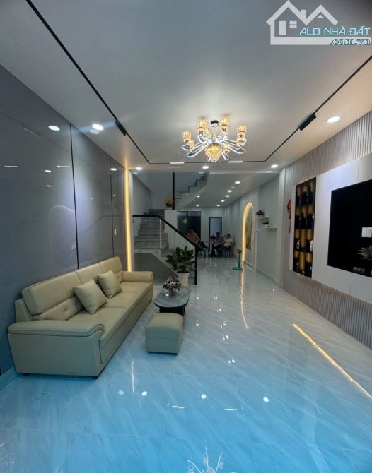 Bán nhà Hậu Giang -dt 80m2 - giá 7.7 tỷ